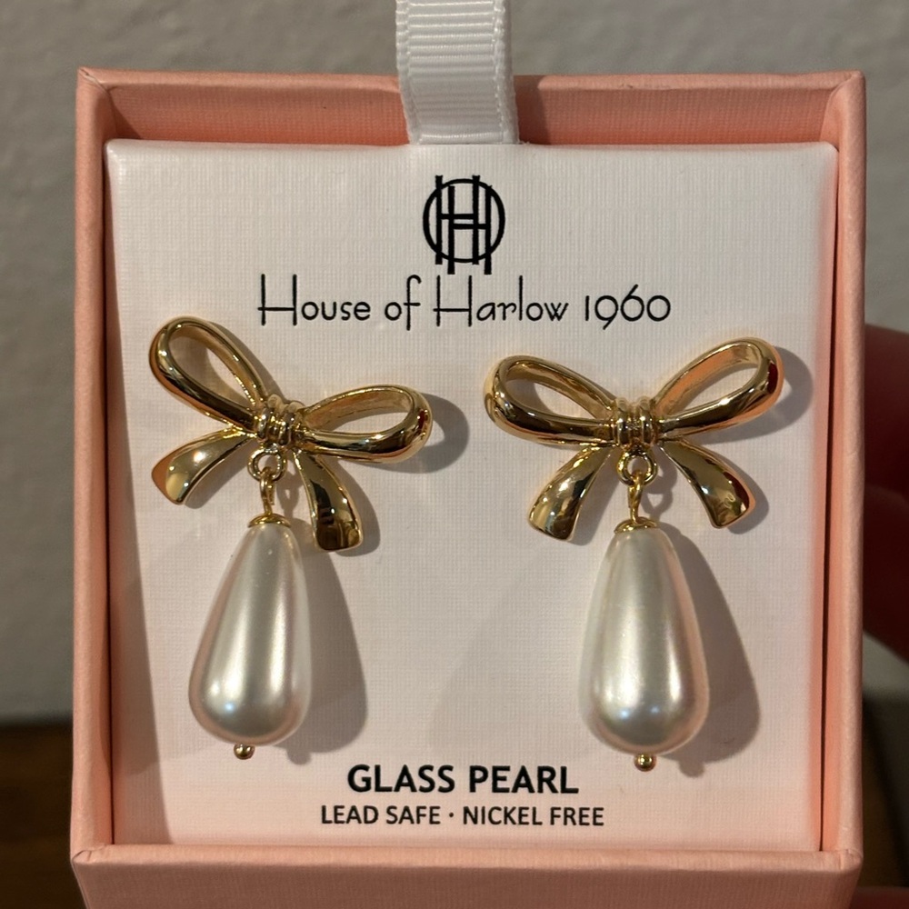 House of Harlow 1960 Gold Bow Pearl Accent Earrings - Picture 2 of 3